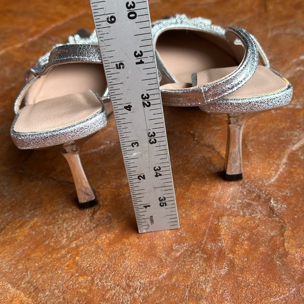 Silver Leather Pointed Toe Rhinestone Bow Detail Formal Slingback Heels Sz 8.5/9 - Picture 6 of 8